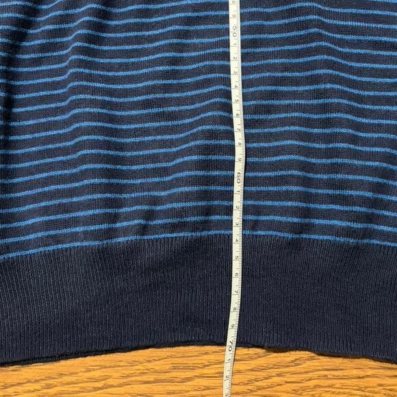 Jcrew Men's Navy and Blue Jumper - Picture 3 of 6